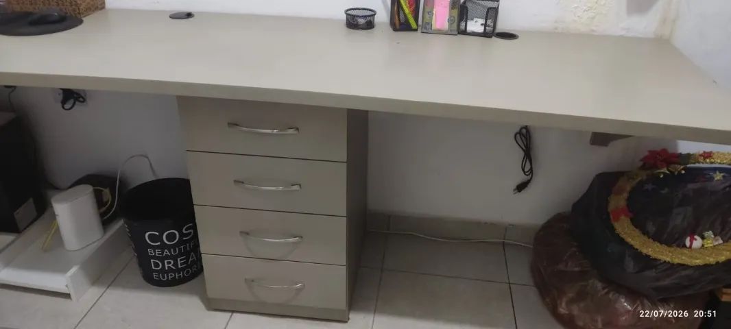 mesa de escritório em L - Foto 4