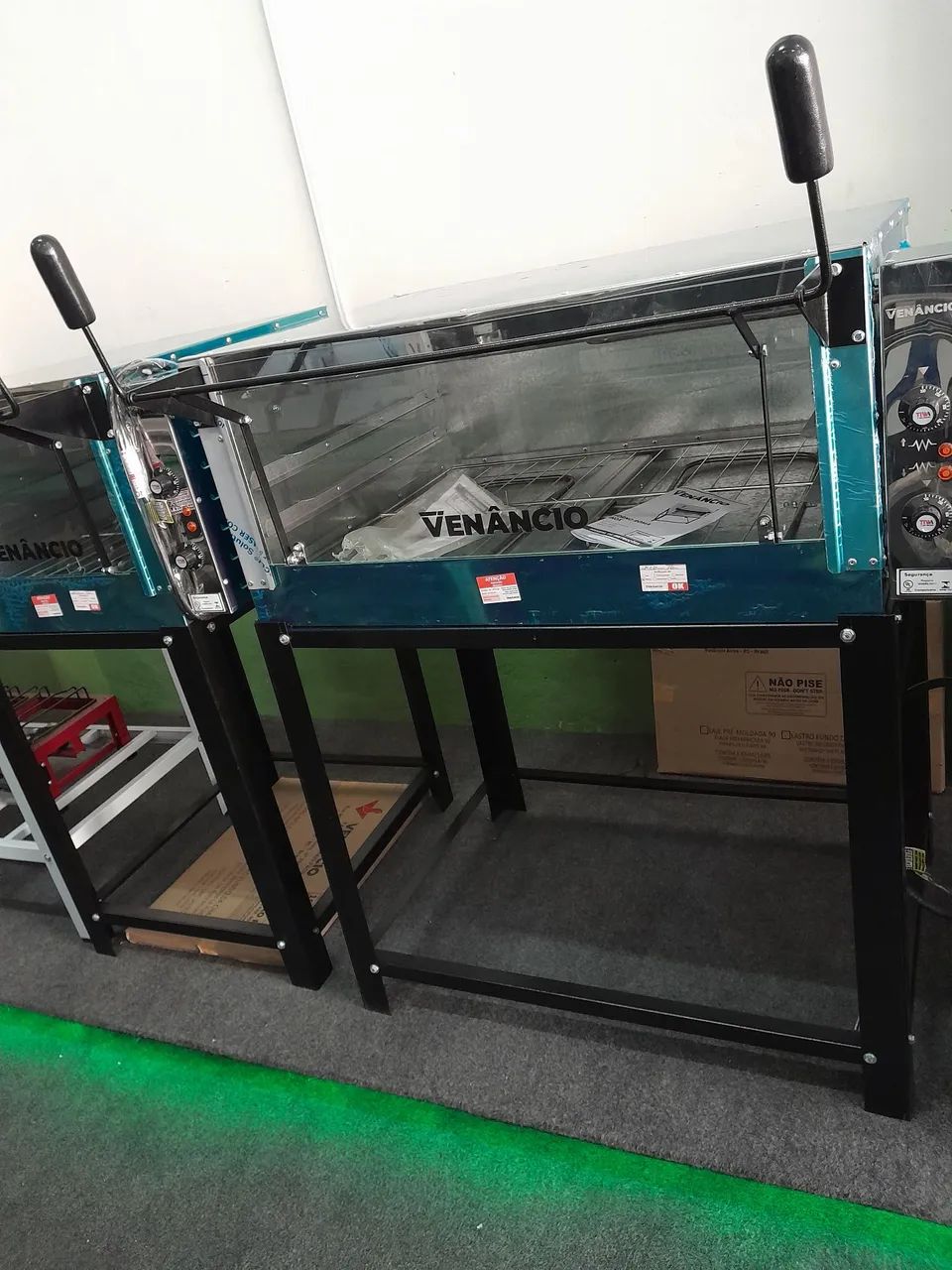 Forno elétrico de pizza da Venâncio - 95x95 e 220v - Foto 3