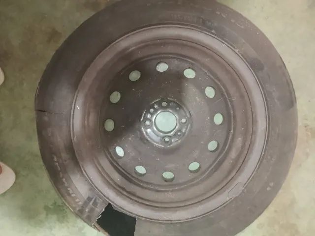 Roda de ferro aro 15 do cronos 2024