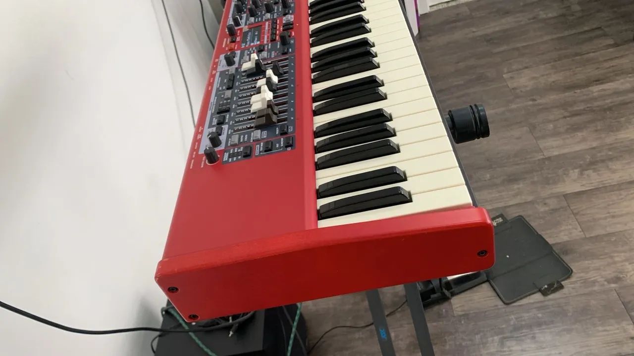 Nord Electro 6d 61 - Foto 4