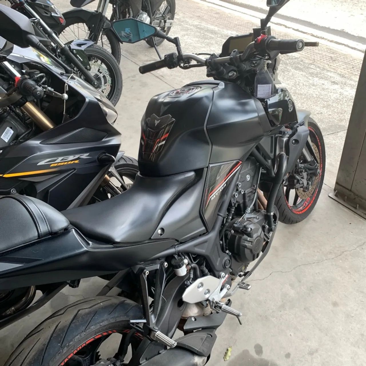 Yamaha MT-03 300 cc  - Foto 2