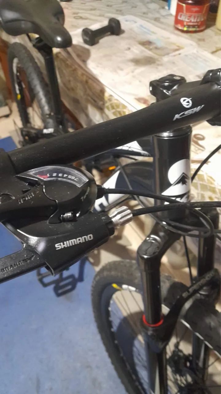 Vendo bicicleta aro 29 TkZ com câmbio shimano  - Foto 2