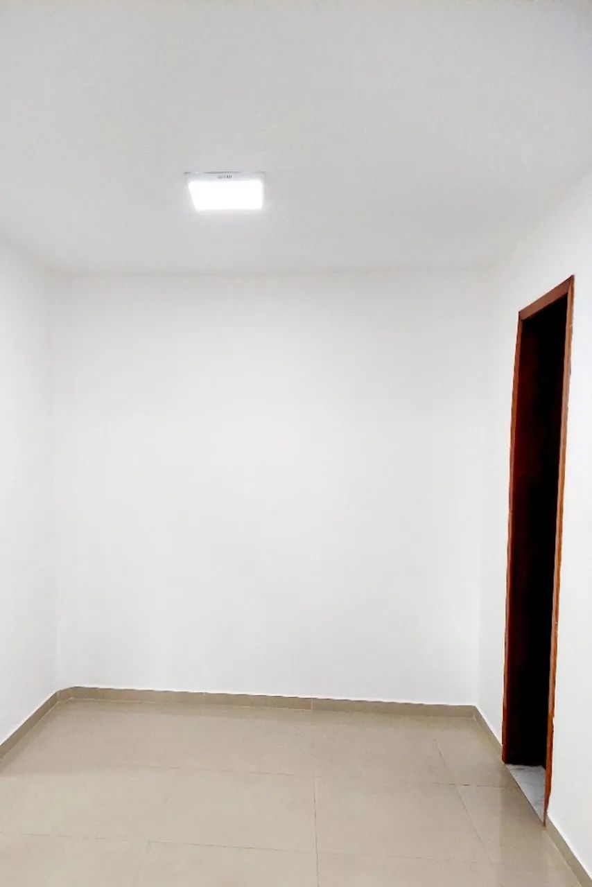 Sala Comercial, Bairro Jardim das Américas, 27 m², com banheiro. - Foto 2
