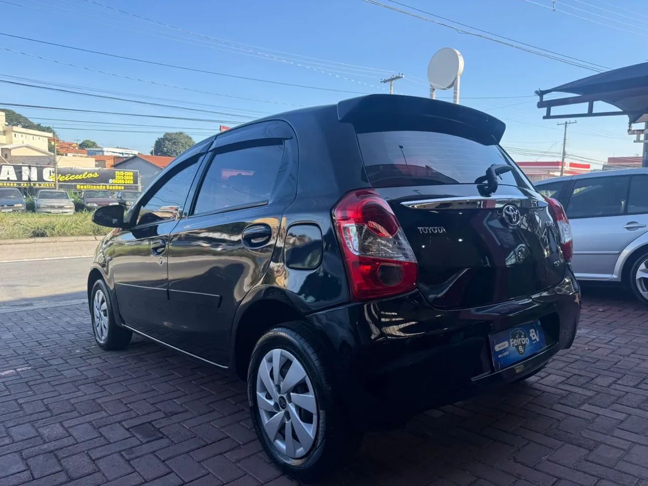 Toyota Etios 1.3 Flex 16V 5p Mec., foto 13 de 18