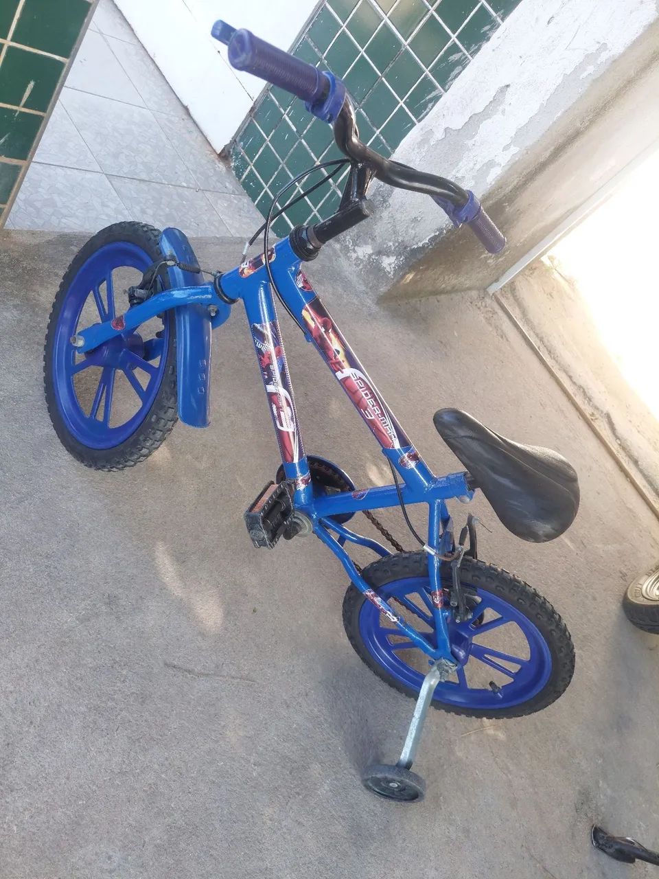 Bicicleta Homem Aranha - Foto 2