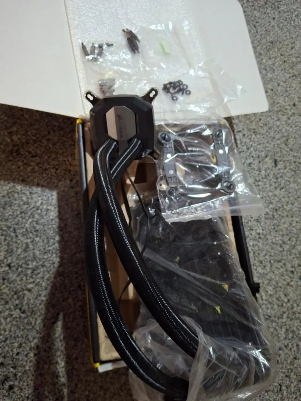 Water Cooler Corsair H100i V2 [com Defeito] - Foto 3