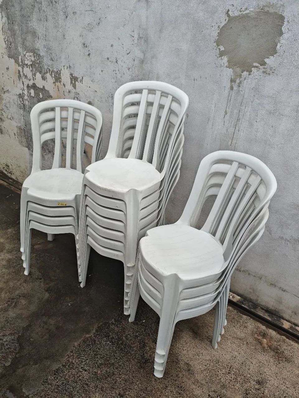 Cadeiras Plásticas - Modelo Bistrô - Foto 2