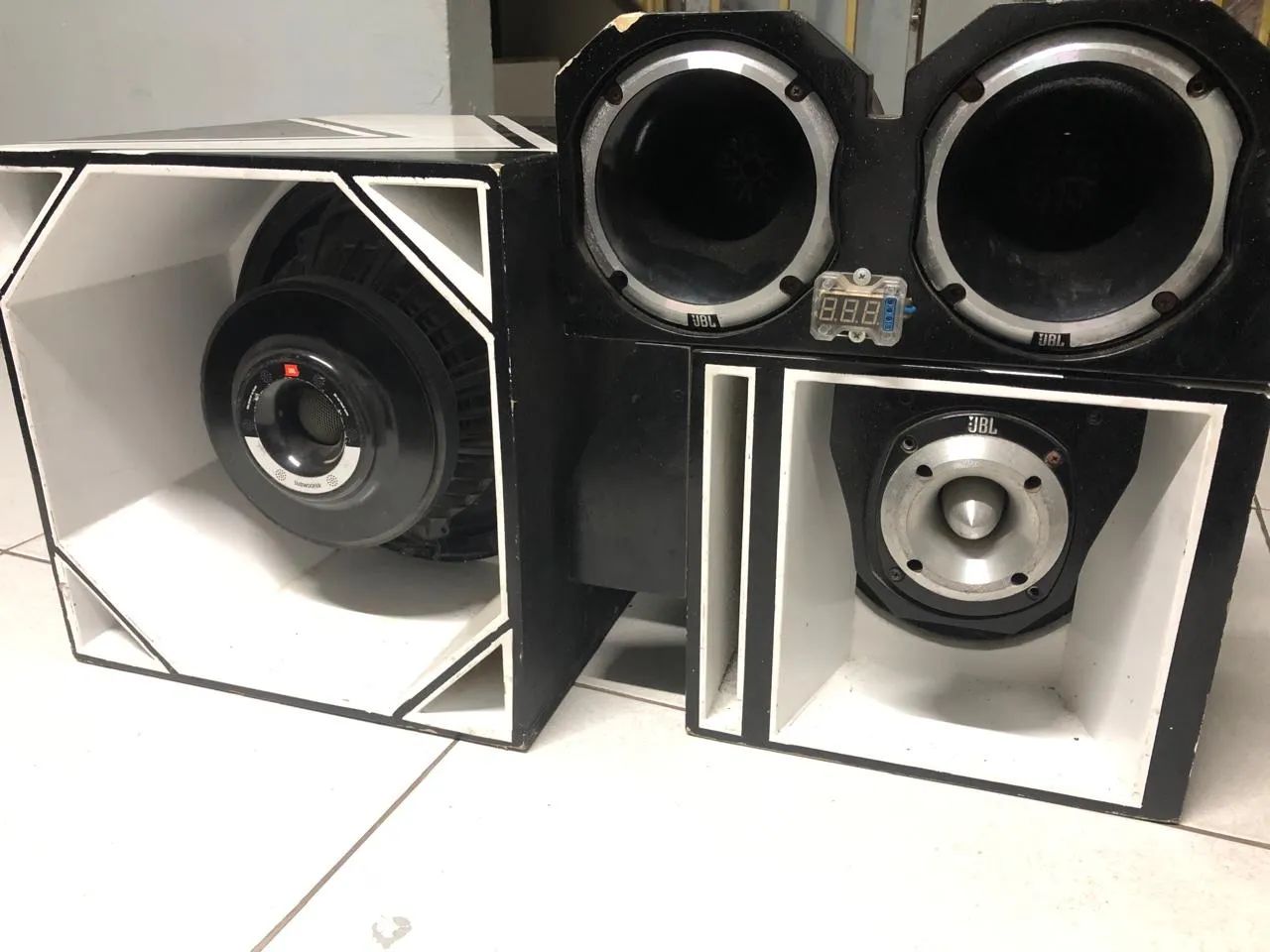 Vende-se caixa trio  - Foto 4