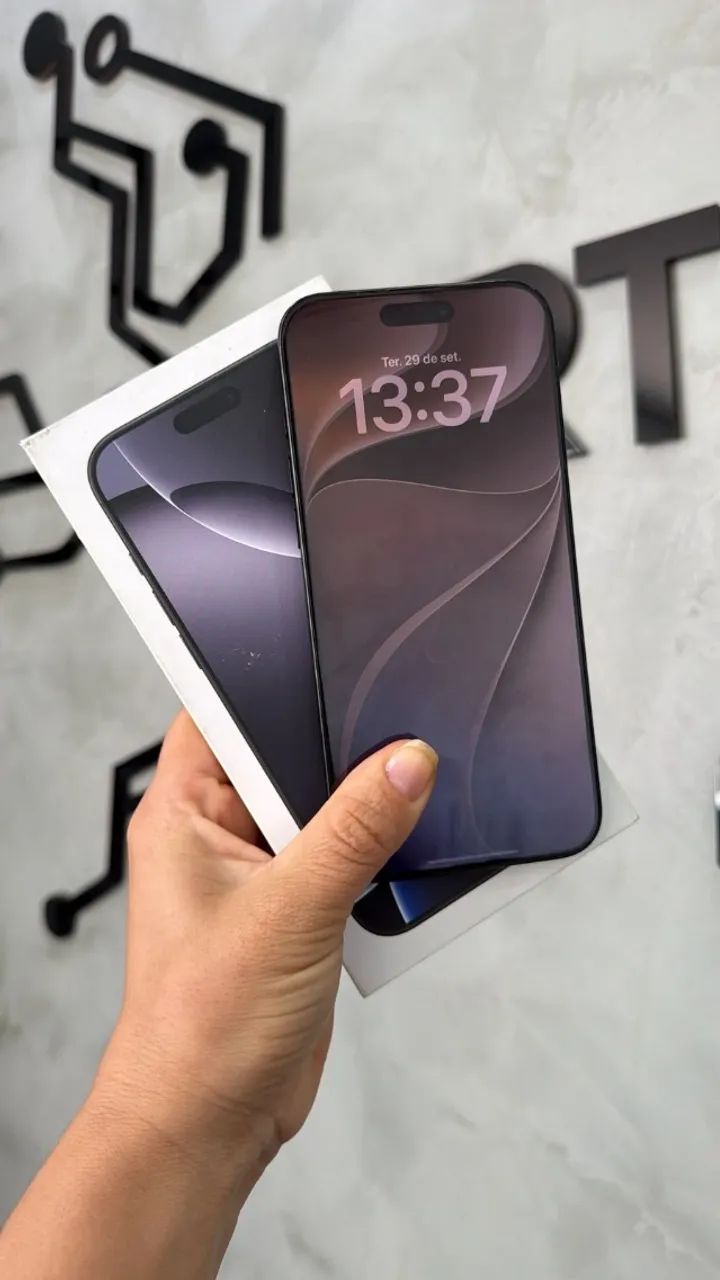 ?iPhone 16 Pro Max Black Titanium - 256GB  - Foto 2