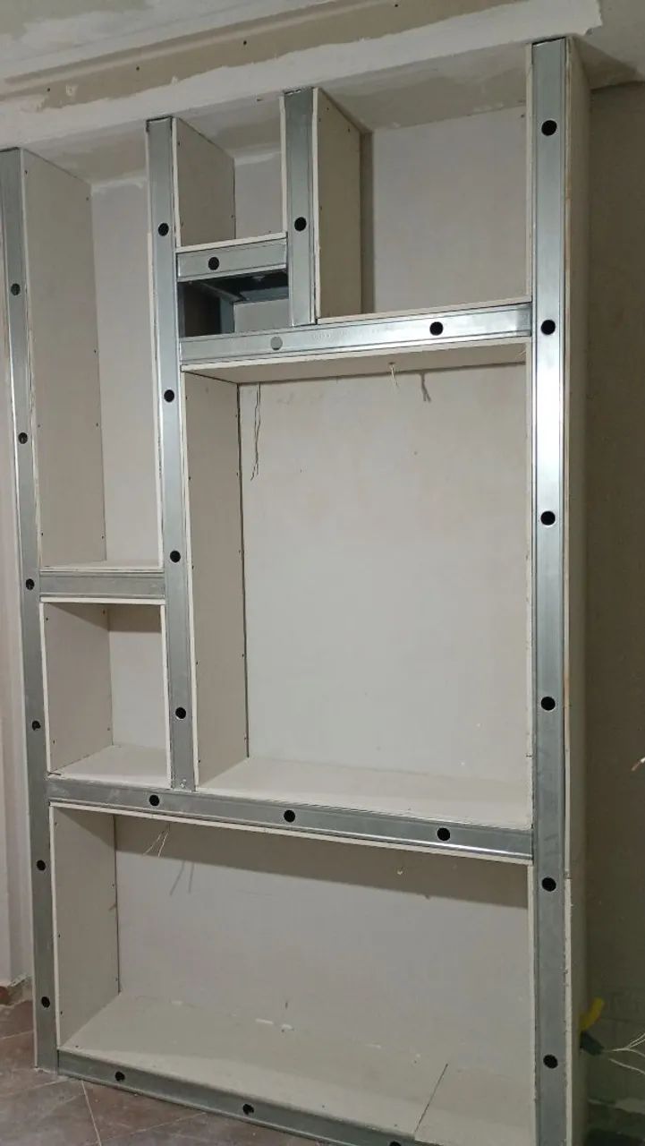 Montagem de estante e forro em drywall  - Foto 2