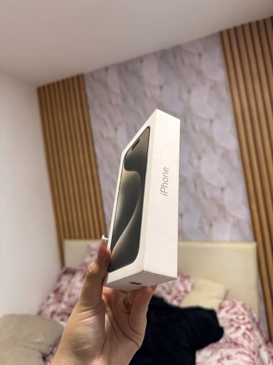 Caixa iPhone 15 pro  - Foto 2