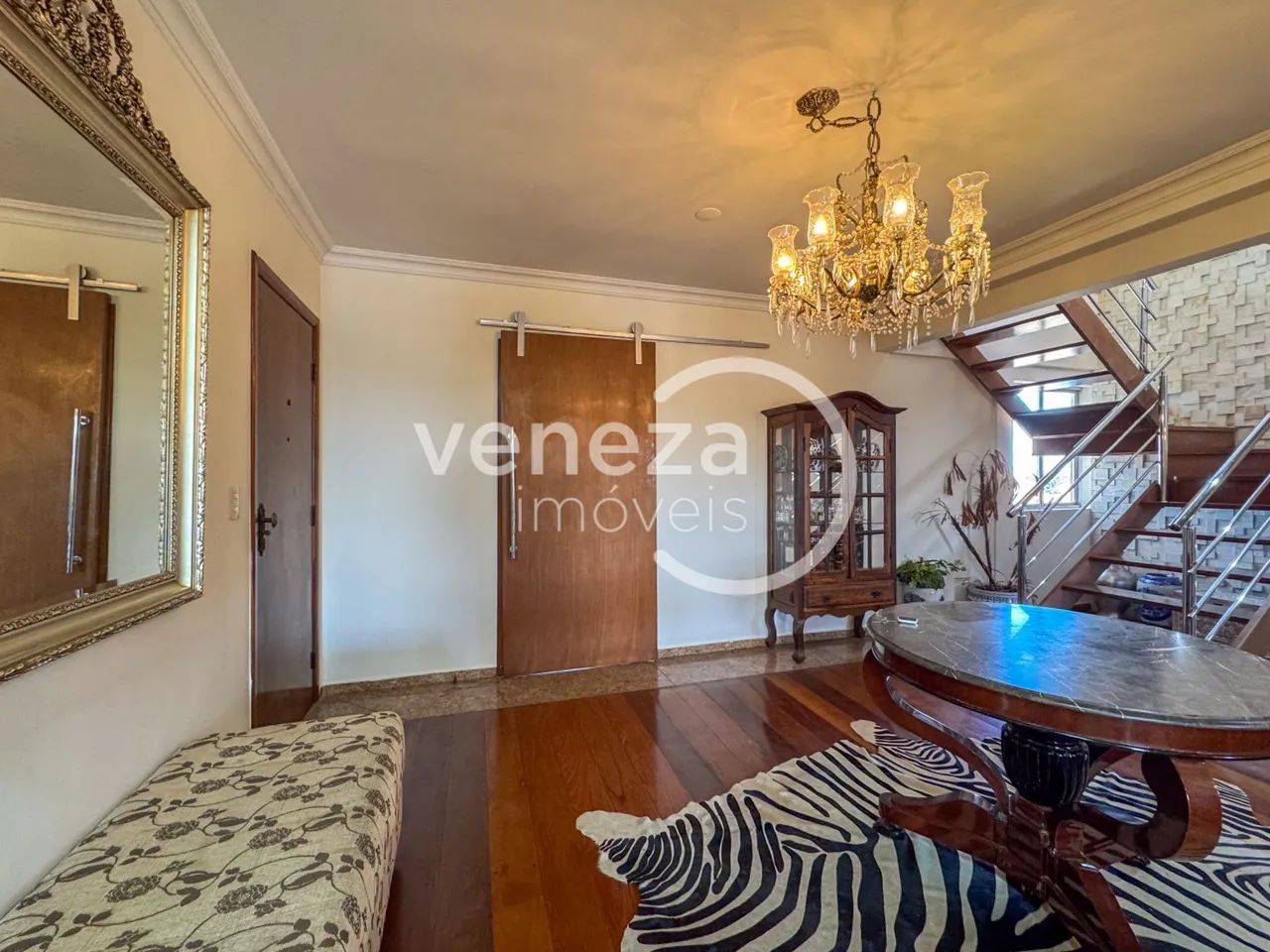Apartamento duplex à venda no Edifício Helen Cristina, Jataizinho - Foto 4