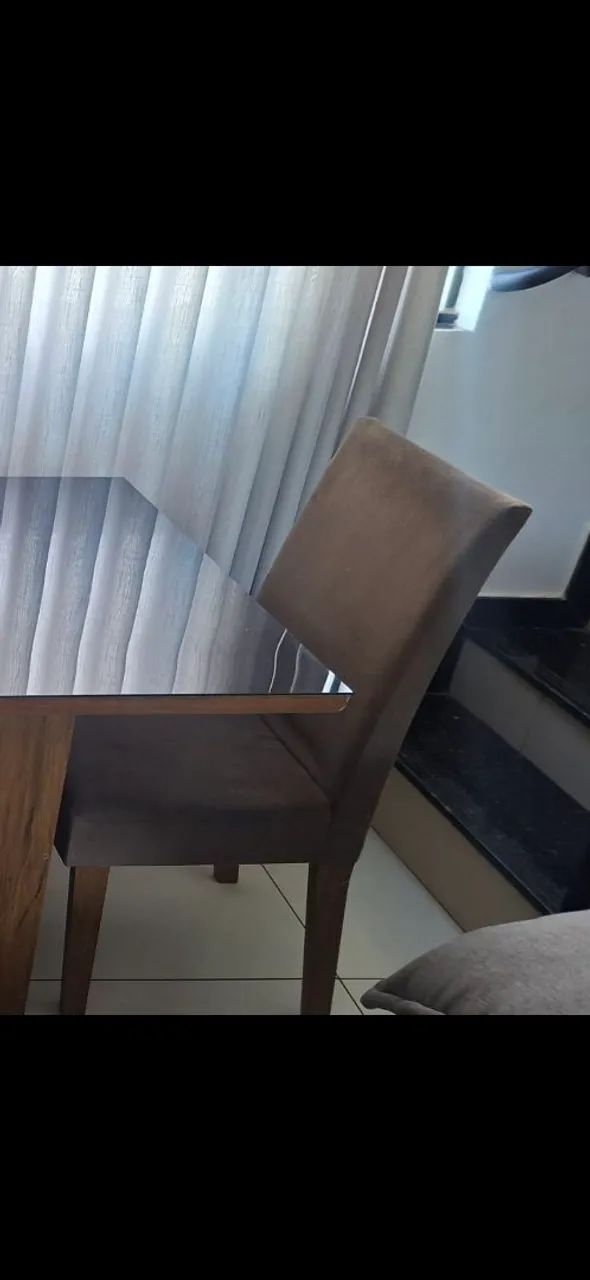 Mesa de vidro com 4 cadeiras - Foto 3