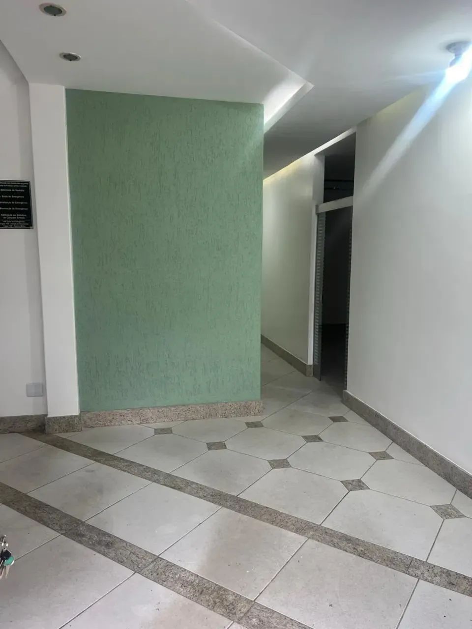 Prédio comercial no  Funcionários - Timóteo - MG - Foto 2