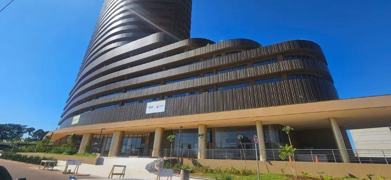 Sala Comercial para Alugar (58,75 m²) | Próximo à UNIMED | - Foto 3