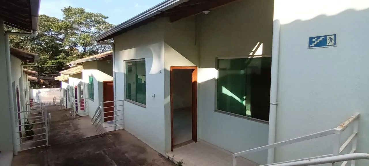 Excelente Casa 2 quartos - Jaqueline