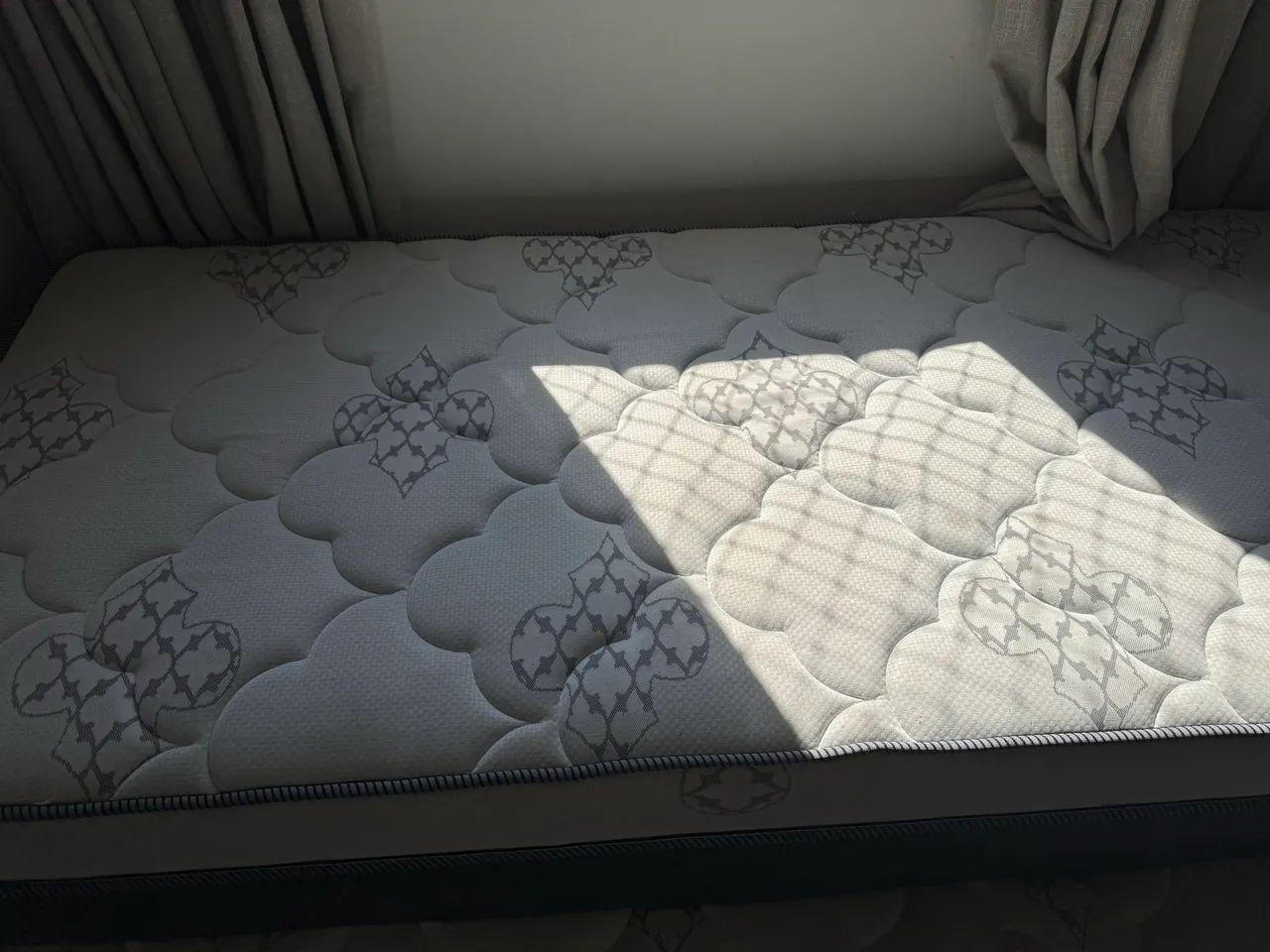 Cama solteiro com auxiliar  - Foto 3