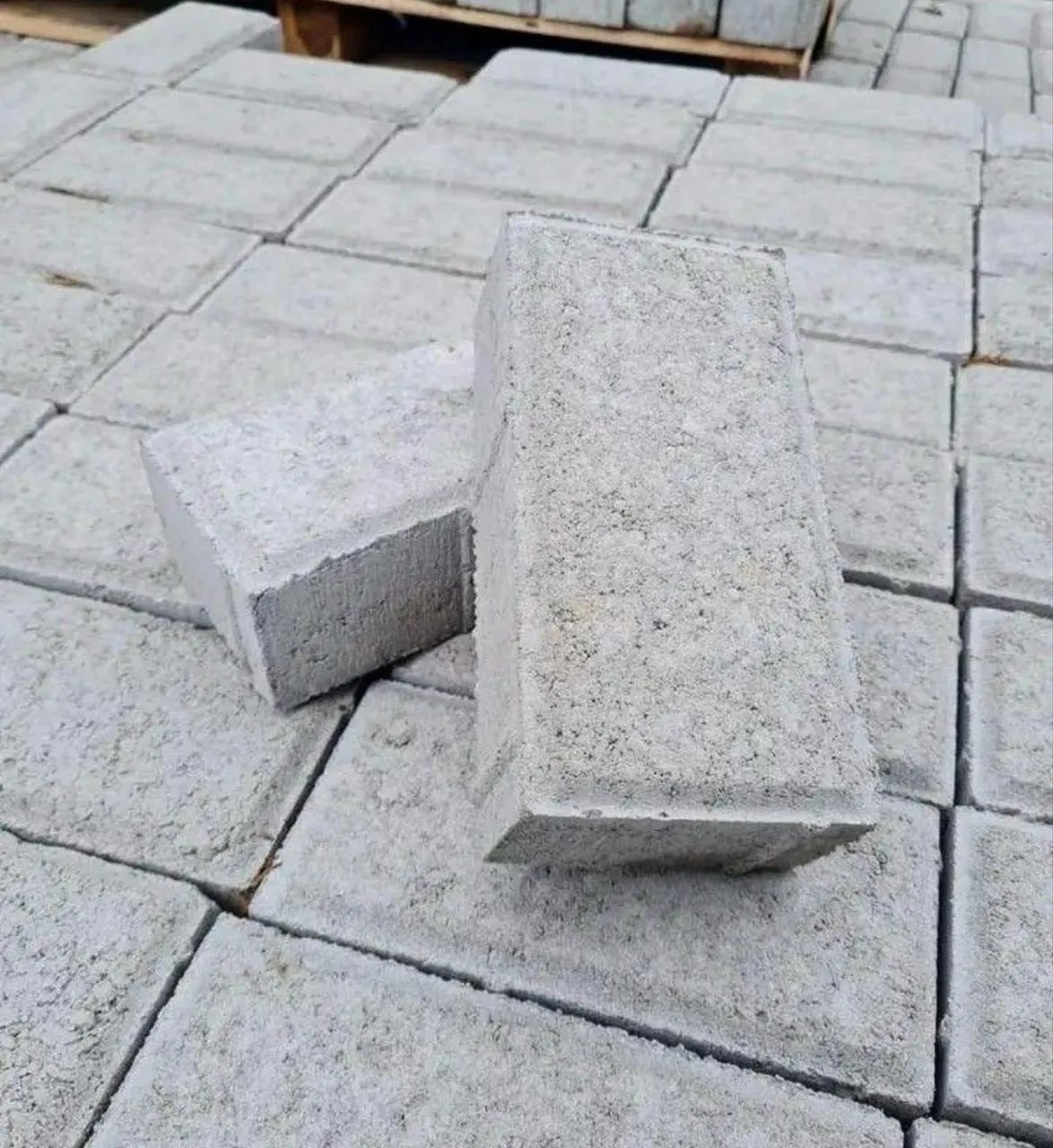 PAVERS 