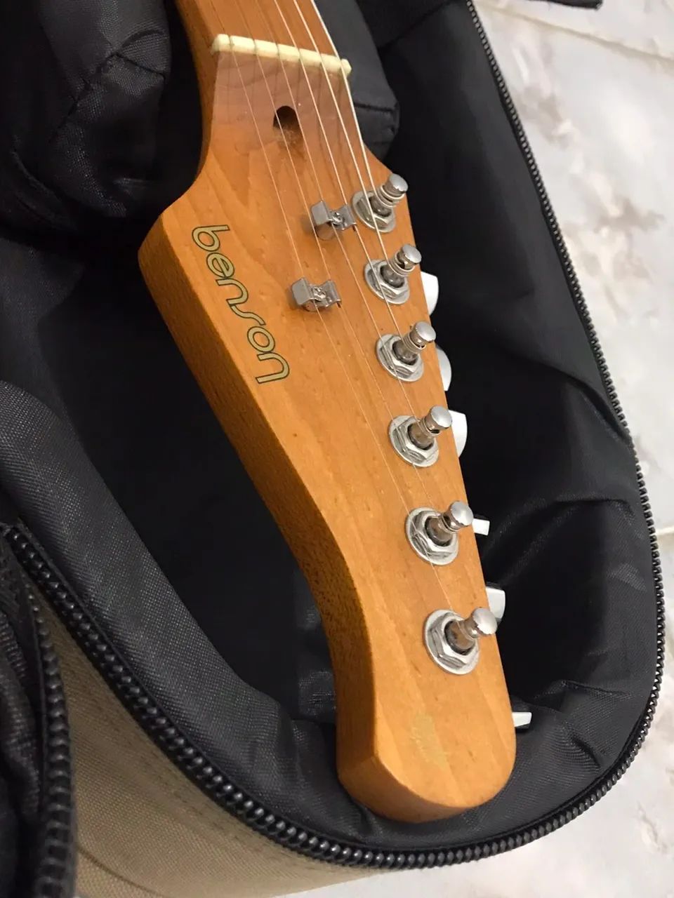 Guitarra Stratocaster Benson - Foto 5