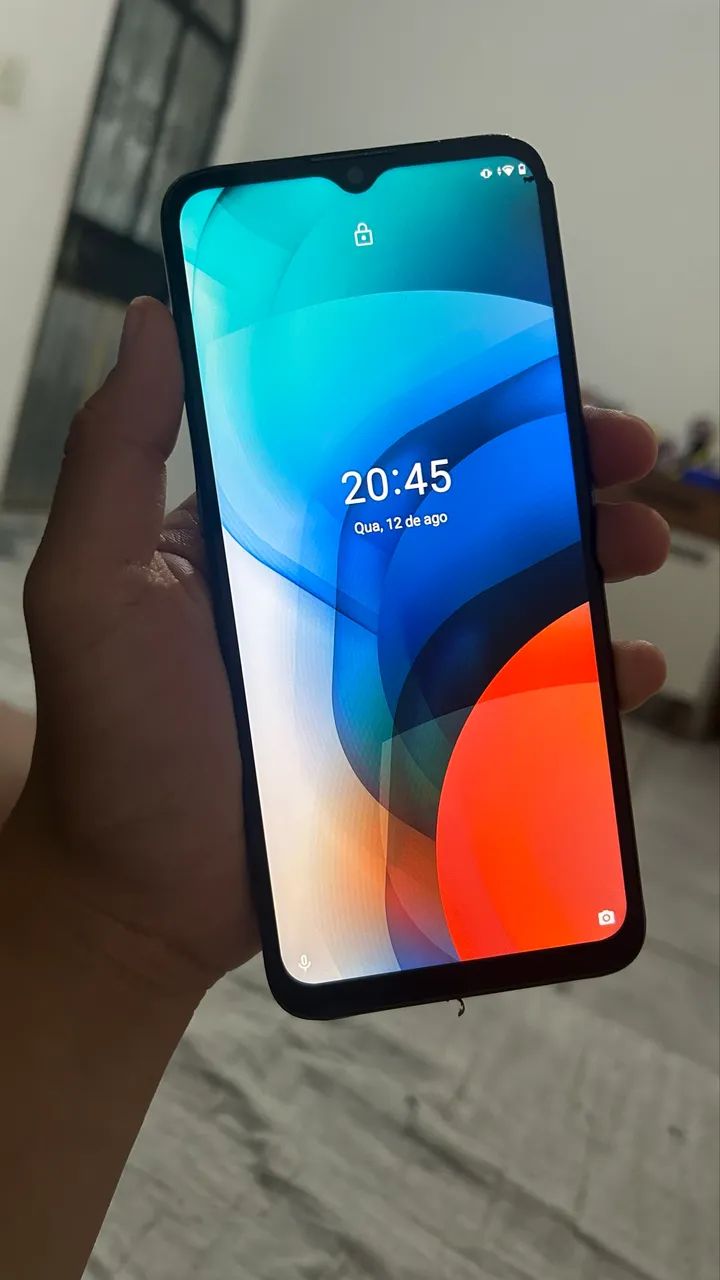 Motorola E7