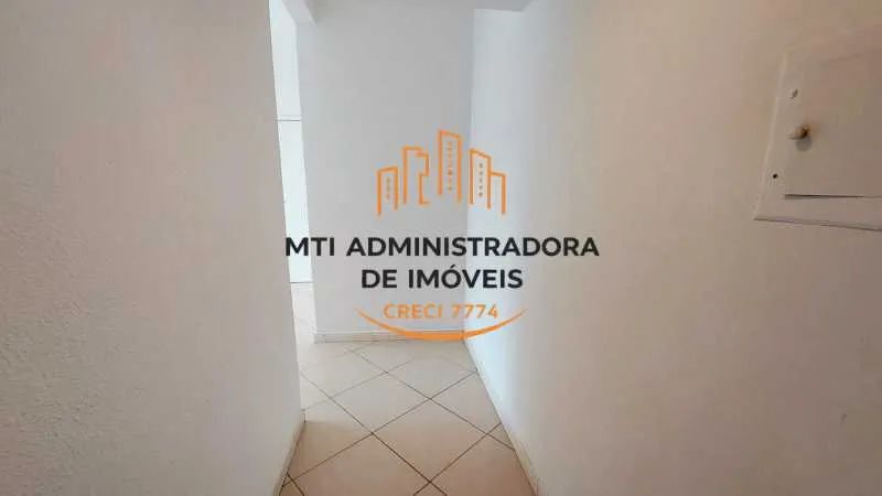 Rua do Resende / 2 quartos / vaga