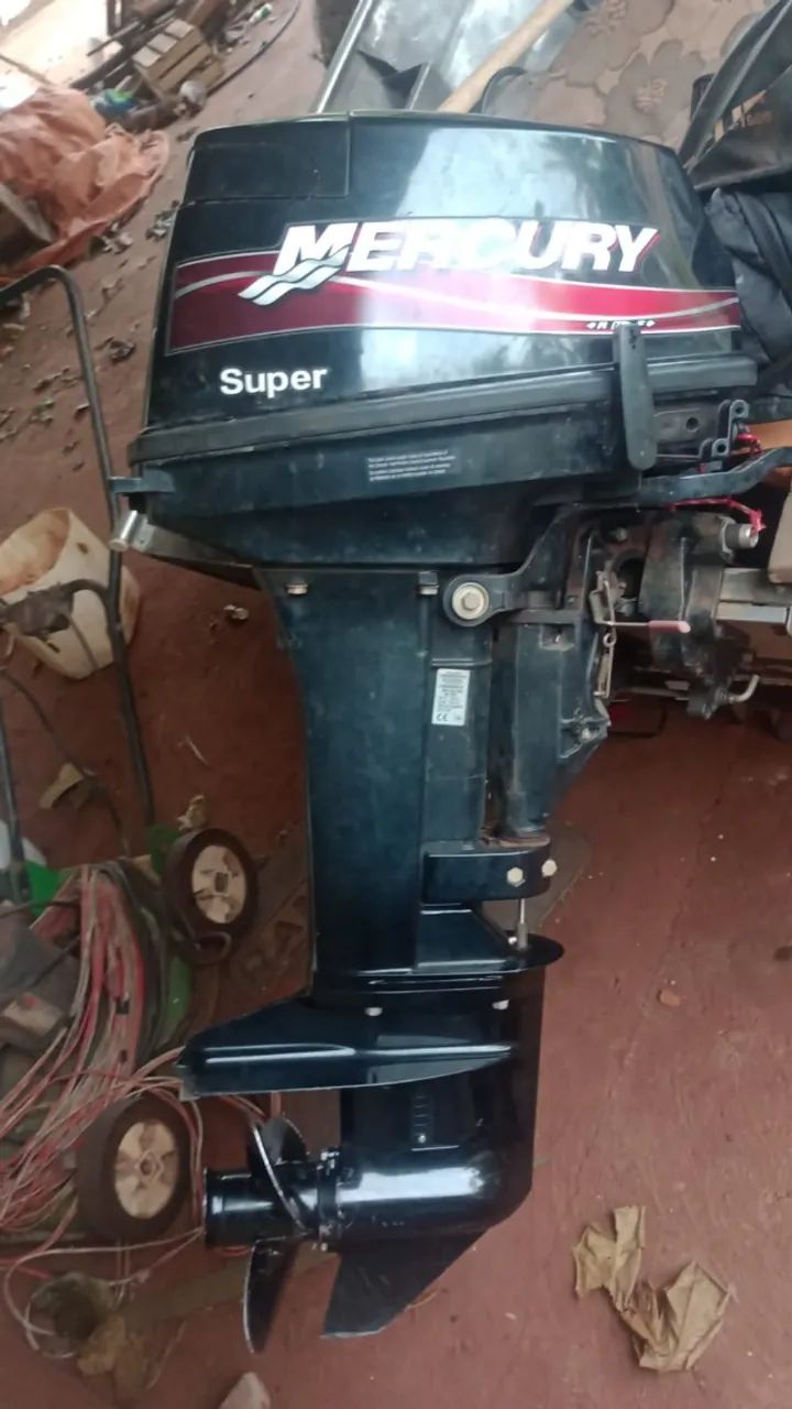 Barco 6 metros com Carreta e Motor Mercury 15hp - Foto 3