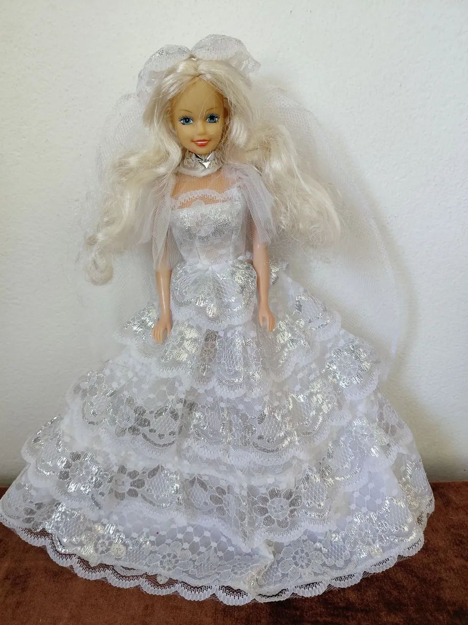 Boneca tipo Barbie Noiva Importada - Foto 3