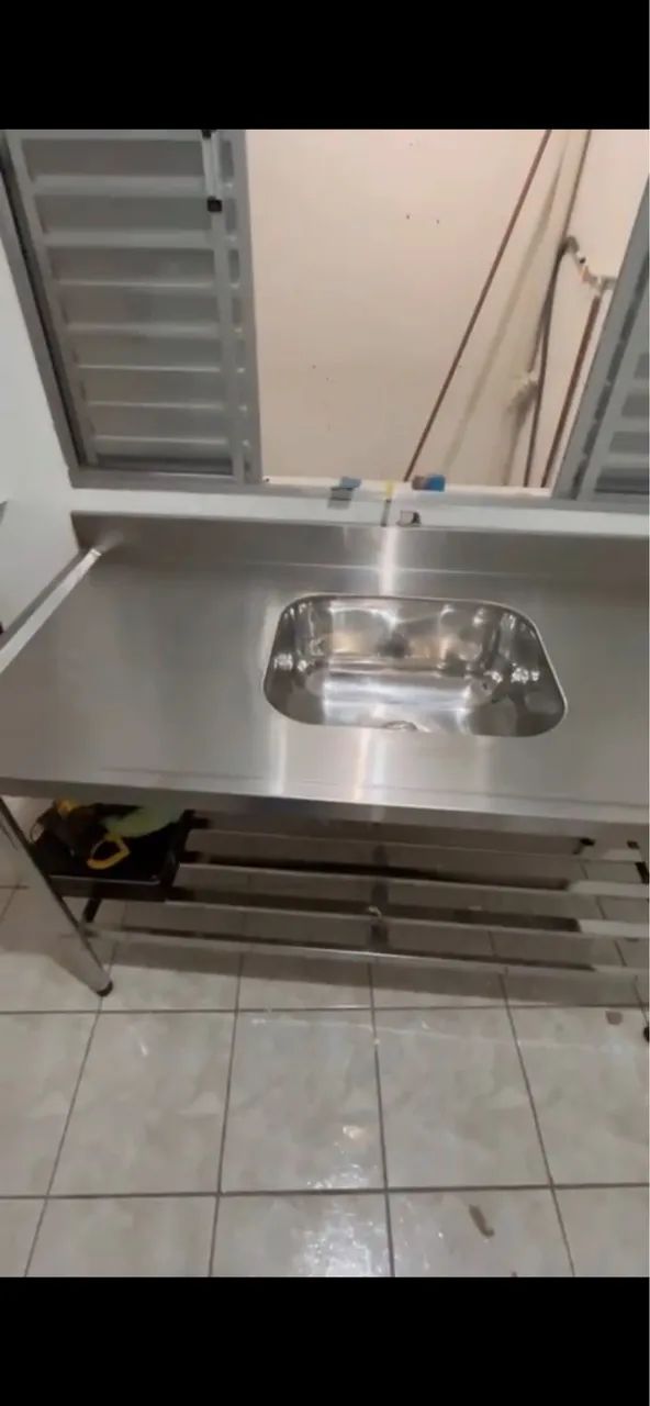Bancada pia inox com Cuba