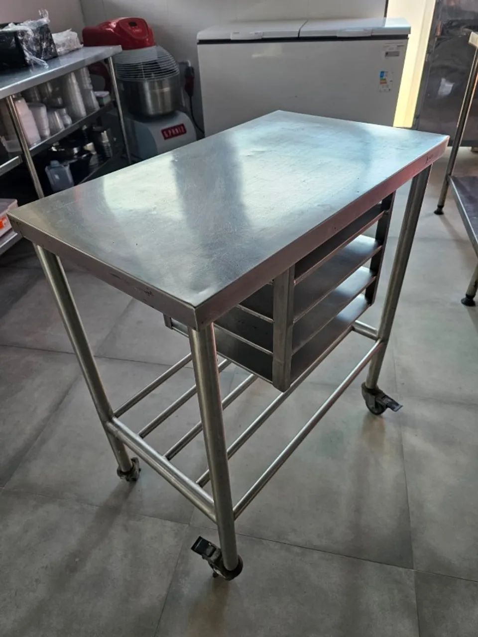VENDO DIVERSOS BALCÕES INOX, COM E SEM CUBA - Foto 4