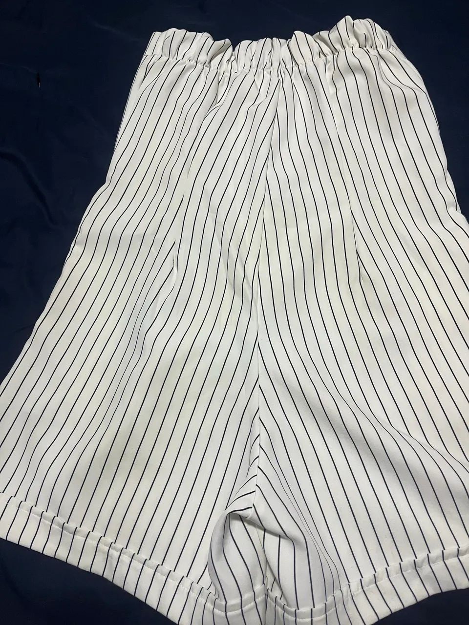 Macacão feminino preto e branco . - Foto 2