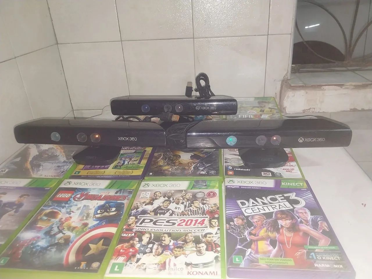03 Kinect Xbox 360 +10 jogos xbox  - Foto 2