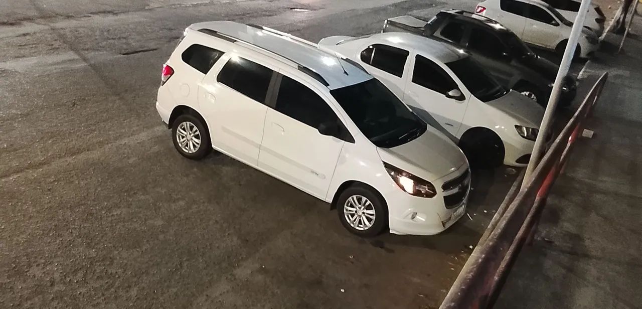 Transportes e viagens 