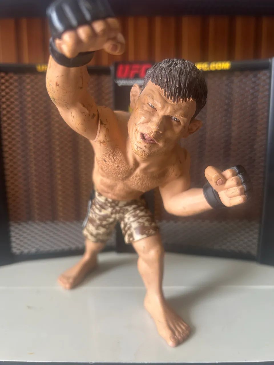 Bonecos UFC Round 5 Rampage Jackson e Forrest Griffin - Foto 3