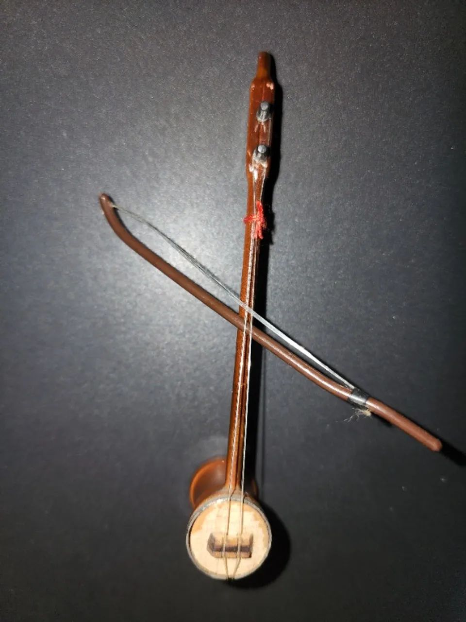 Miniatura Instrumento Musical - Erhu - Foto 2
