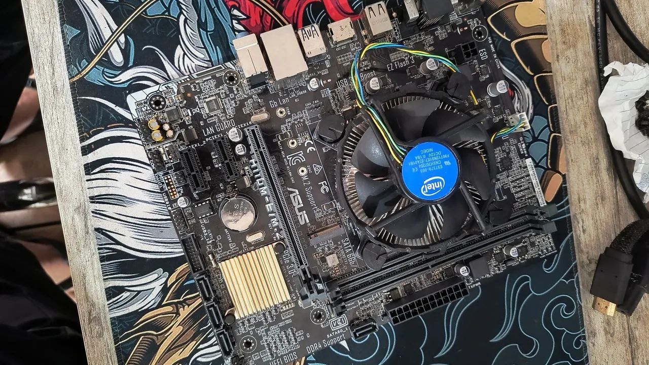 KIT GAME PLACA MAE ASUS H110M-E + I7 7700 - Foto 5