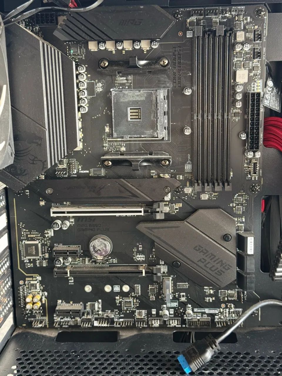 Placa-mãe MSI MPG B550 Gaming Plus AM4