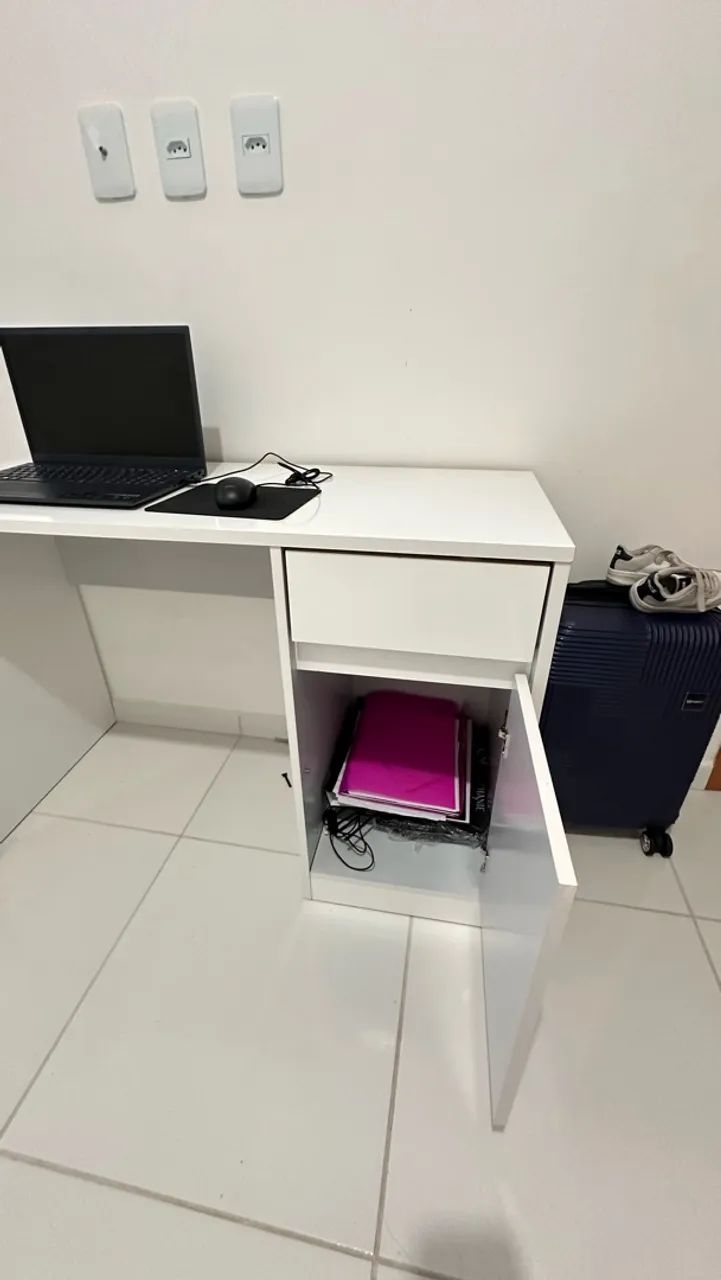 Escrivaninha em estado de nova - Foto 4