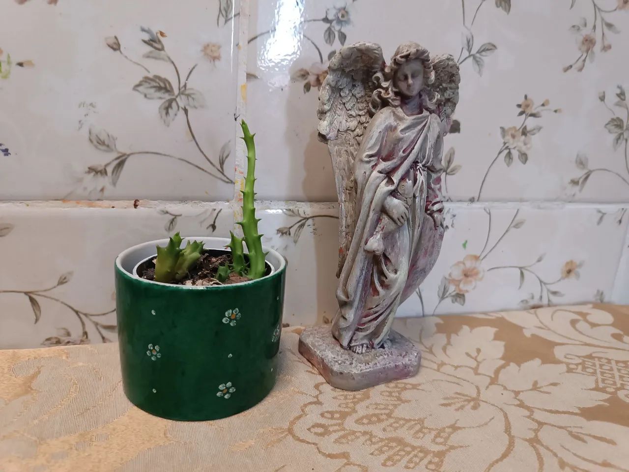 Anjo de gesso estilo Barroco envelhecido com 19cms - Foto 2