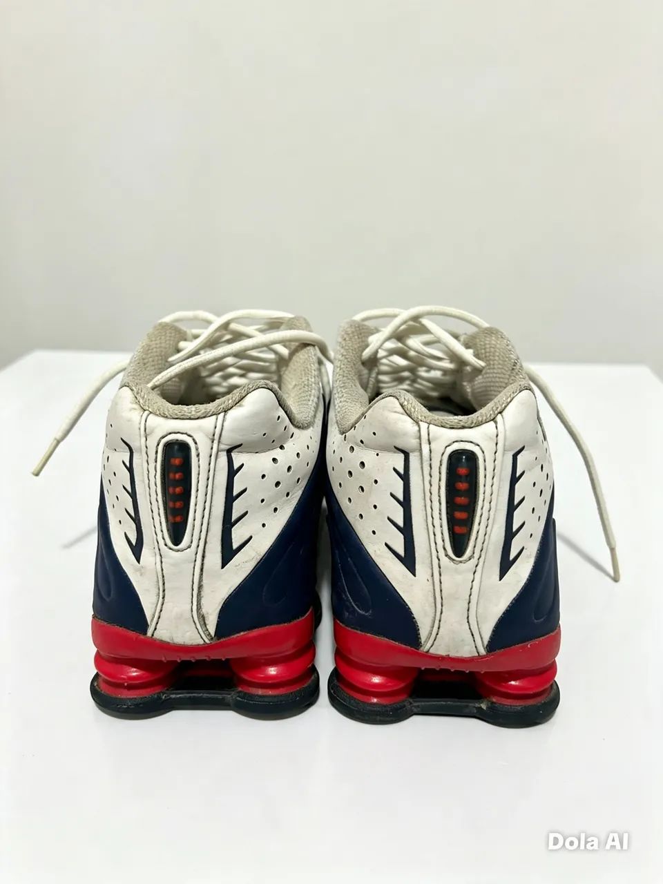 Tênis Nike Shok r4   - Foto 2
