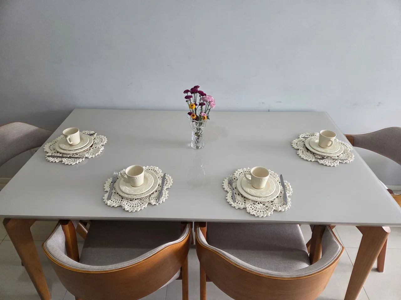 Mesa 6 lugares em madeira maciça, 180x100cm - Foto 3