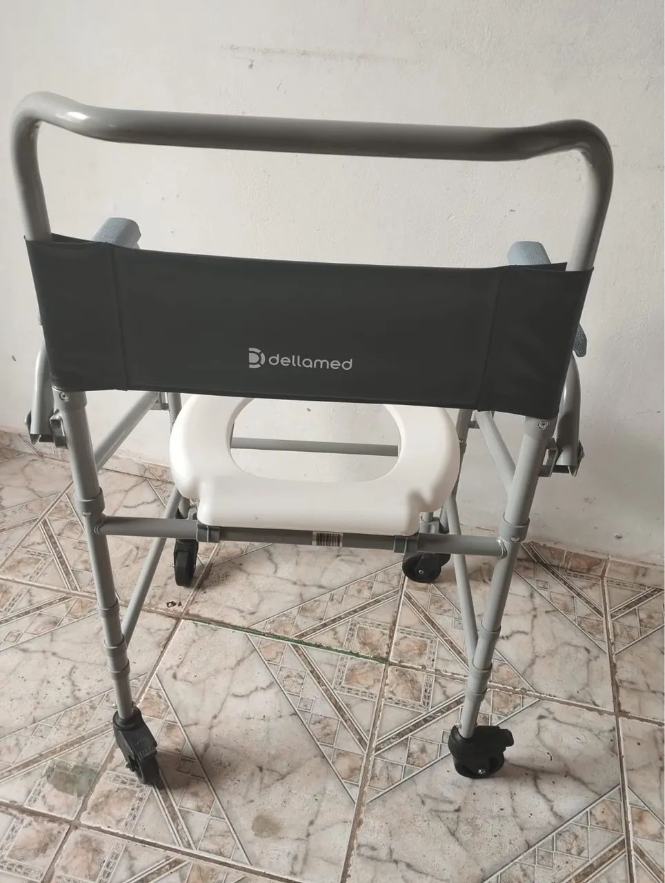 Vendo cadeira de banho  - Foto 4