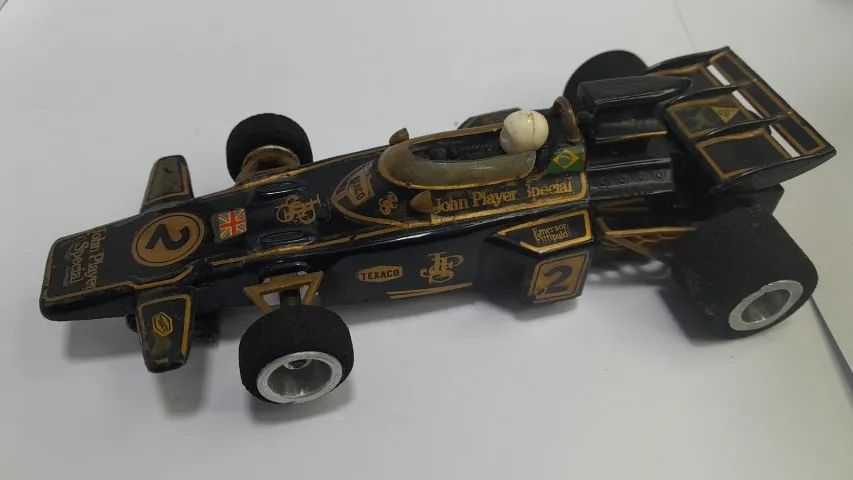 carrinho autorama lotus 72d