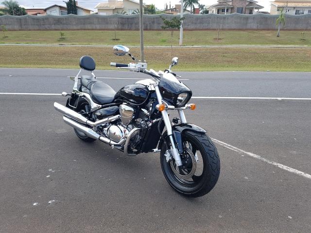 Suzuki Boulevard 800 - Muito nova com acessórios WhatsApp 