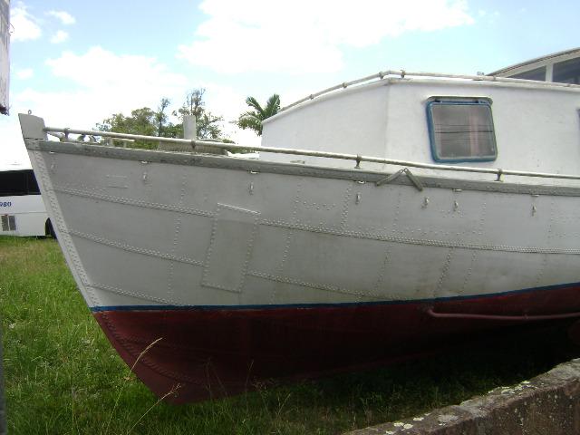 Baleeira cabinada