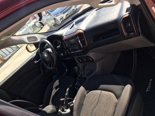 Vendo uma Fiat toró ano 17.17 dissel automático - Foto 6