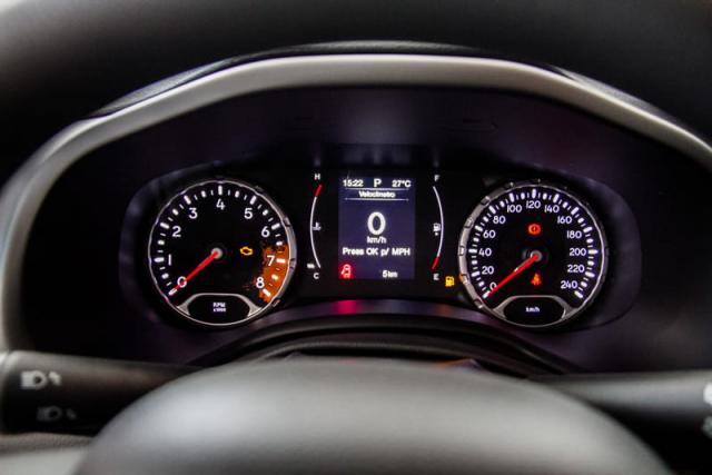JEEP RENEGADE SPORT 1.8 FLEX AUT - Foto 10