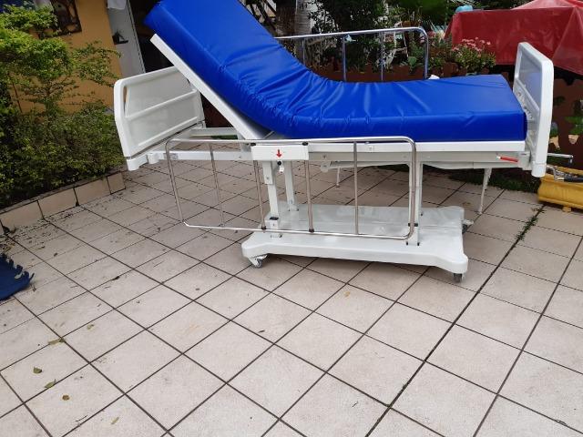 Cama hospitalar 3 manivelas,s luxo com elevação de altura - Foto 5