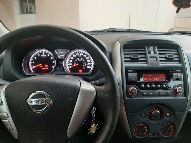 Nissan Versa 1.6 SL 2016 - Foto 5