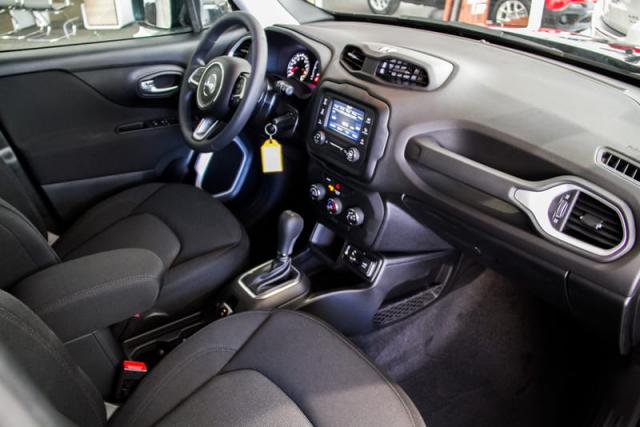 JEEP RENEGADE SPORT 1.8 FLEX AUT - Foto 18