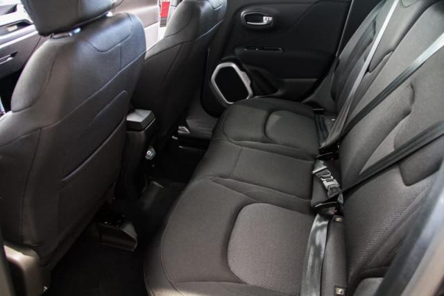JEEP RENEGADE SPORT 1.8 FLEX AUT - Foto 17